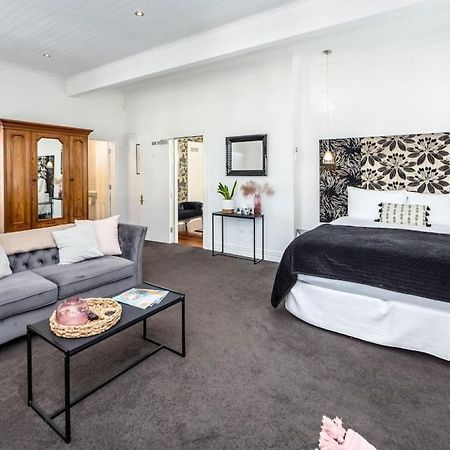 Altitude Studio Apartment Martinborough Extérieur photo